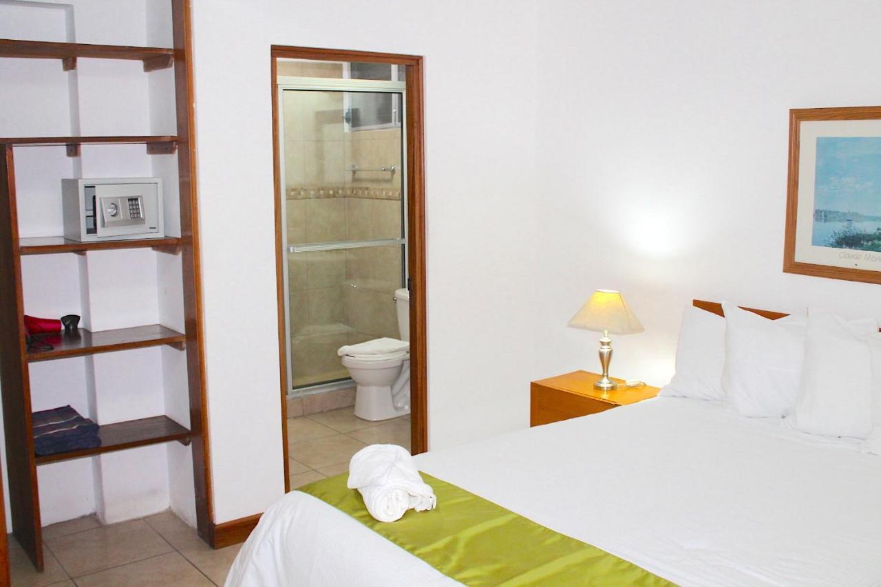 Apartamentos Reforma Guatemala Exterior foto